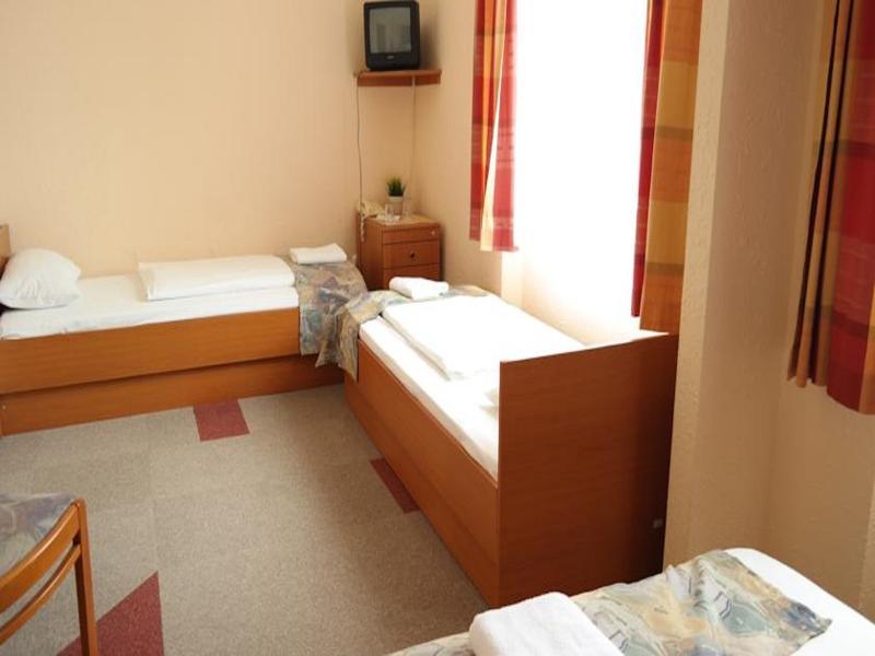 Hotel Berlin بودابست المظهر الخارجي الصورة