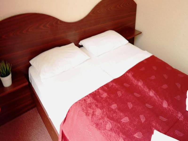 Hotel Berlin بودابست المظهر الخارجي الصورة