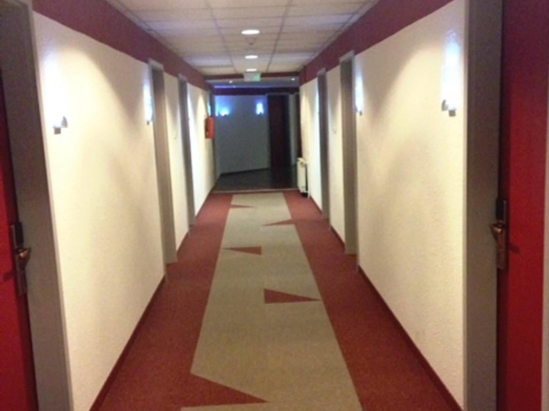 Hotel Berlin بودابست المظهر الخارجي الصورة